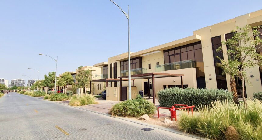 Rockwoodот DAMAC Properties